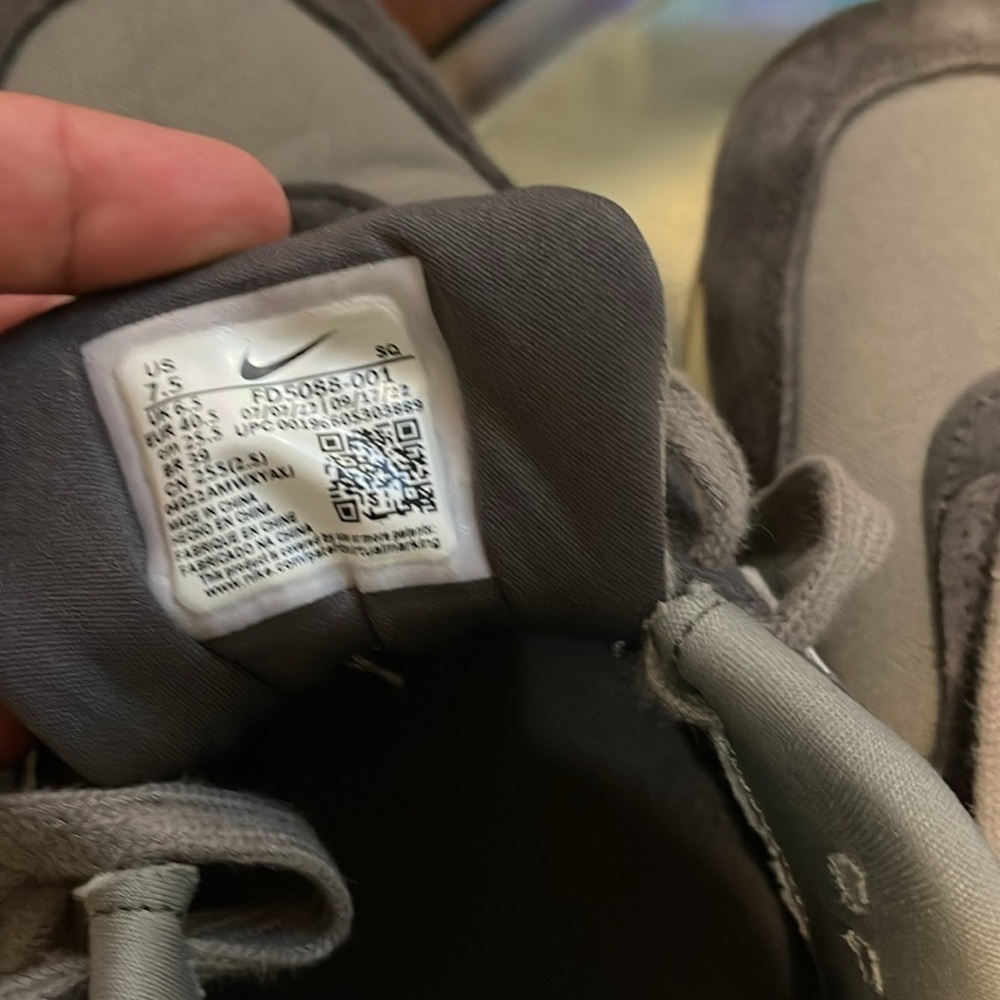 Nike Gray Chunky Sneakers with Cushioned Midsole - Picture 3 of 4